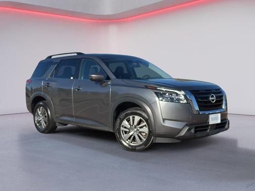 2025 Nissan Pathfinder SV 4WD