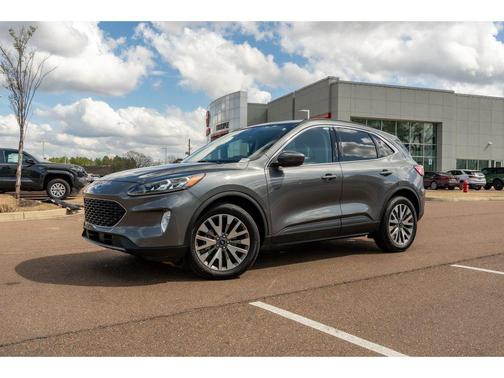 2022 Ford Escape Titanium