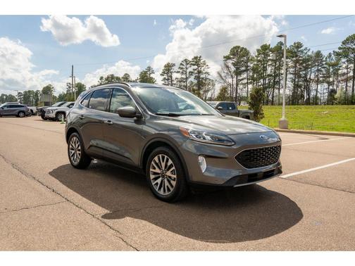 2022 Ford Escape Titanium