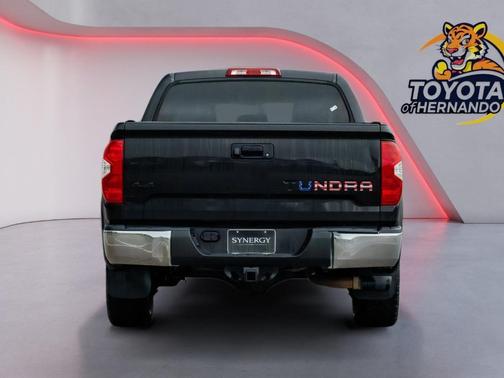 Black 2017 Toyota Tundra SR5