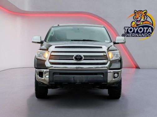 Black 2017 Toyota Tundra SR5