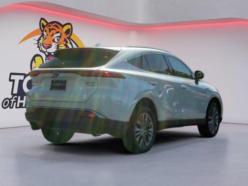 Blizzard Pearl 2021 Toyota Venza Limited