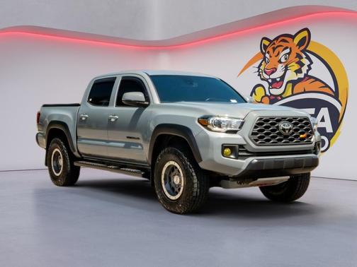 Cement 2019 Toyota Tacoma TRD Off Road