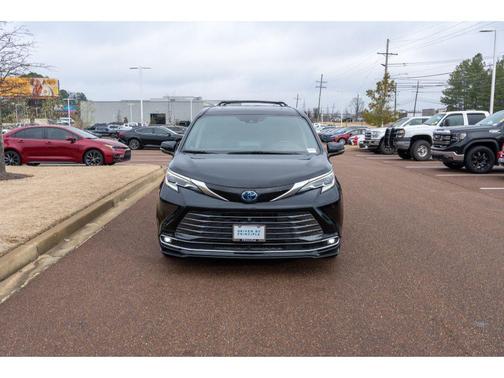 2022 Toyota Sienna Platinum