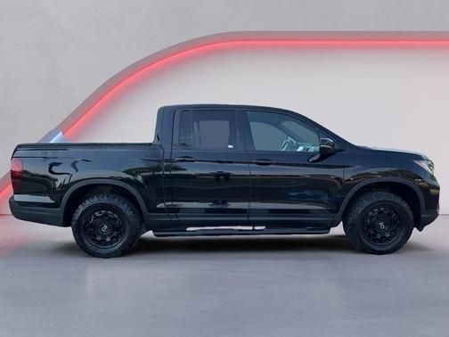2023 Honda Ridgeline Black
