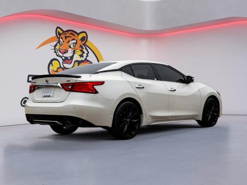 2017 Nissan Maxima 3.5 SR