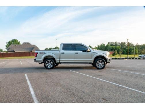 WHITE GOLD 2018 Ford F-150 XLT