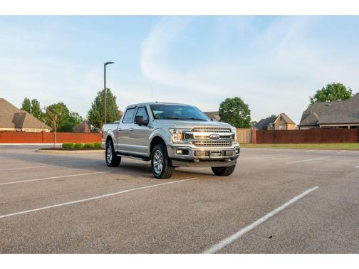 WHITE GOLD 2018 Ford F-150 XLT