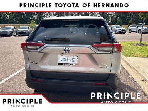 2024 Toyota RAV4 Hybrid XLE