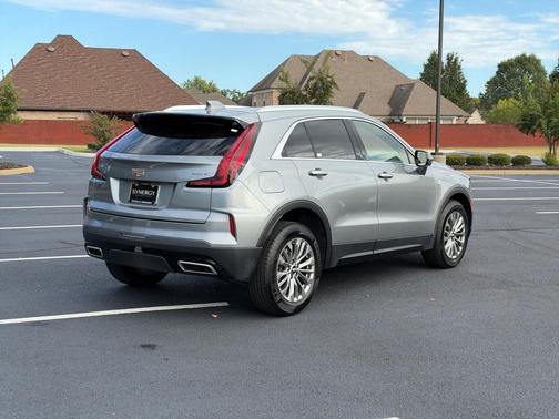 Argent Silver Metallic 2025 Cadillac XT4 Premium Luxury