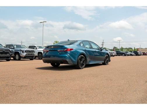 Ocean Gem 2025 Toyota Camry SE