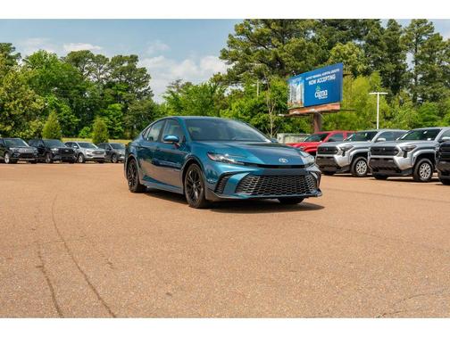 Ocean Gem 2025 Toyota Camry SE