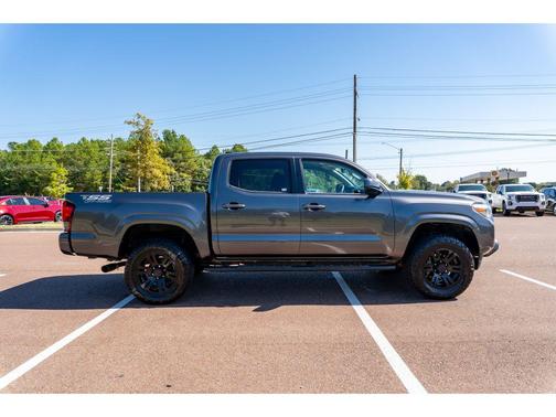 2020 Toyota Tacoma SR