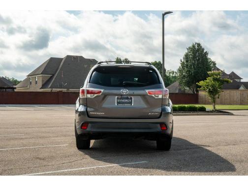 Predawn Gray Mica 2015 Toyota Highlander XLE