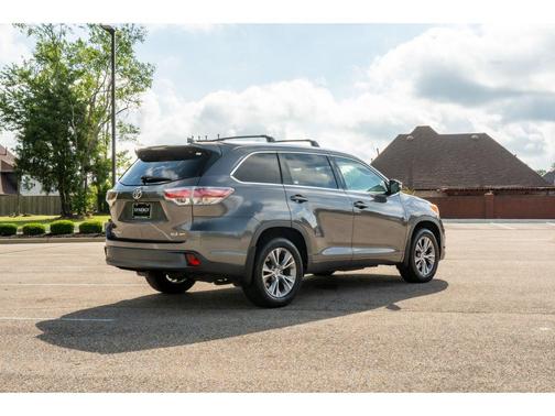 Predawn Gray Mica 2015 Toyota Highlander XLE