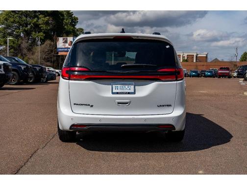 2025 Chrysler Pacifica Limited