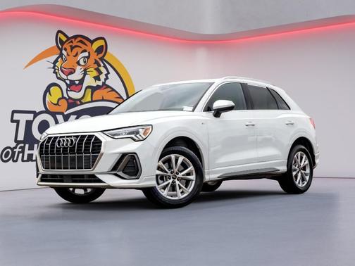 2024 Audi Q3 Premium 45 TFSI S line quattro Tiptronic