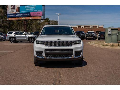 2024 Jeep Grand Cherokee L Laredo