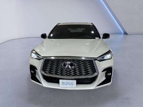 2024 INFINITI QX55 LUXE
