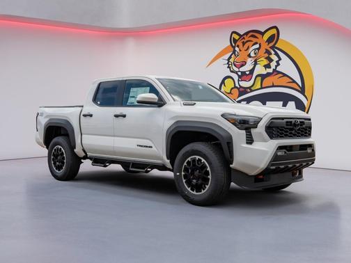 2026 Toyota Tacoma Hybrid TRD Off Road