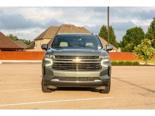 Silver Sage Metallic 2024 Chevrolet Tahoe LT