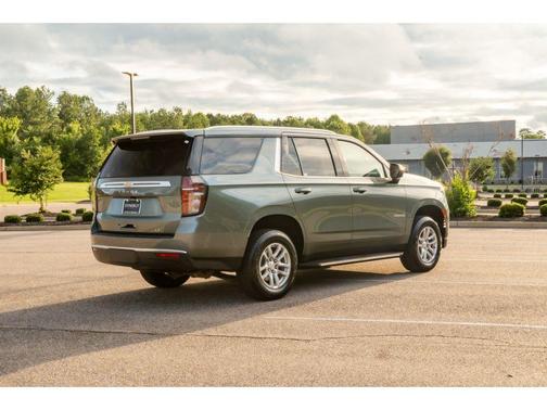 Silver Sage Metallic 2024 Chevrolet Tahoe LT