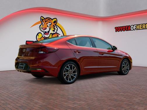 Scarlet Red Pearl 2020 Hyundai ELANTRA Limited