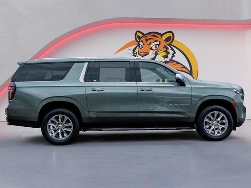 2024 Chevrolet Suburban Premier