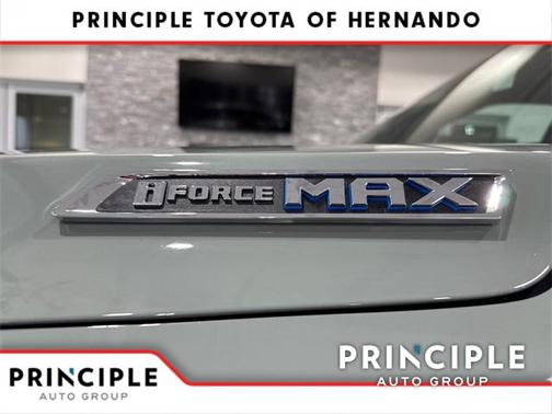 2025 Toyota Tundra Hybrid Platinum