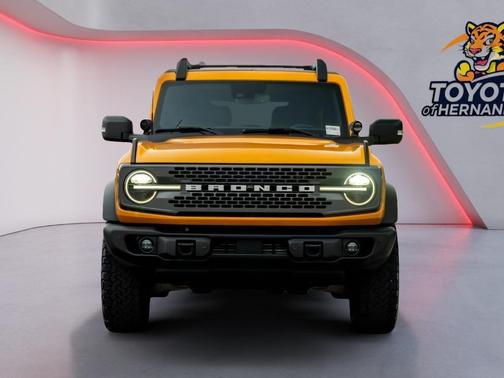 CYBER ORANGE MET TRI-COAT 2022 Ford Bronco Badlands