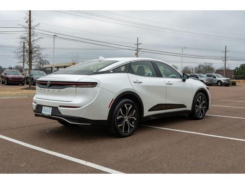 2023 Toyota Crown XLE