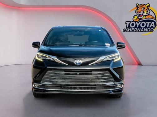 Midnight Black Metallic 2025 Toyota Sienna Platinum