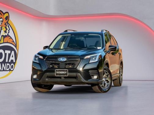 Crystal Black Silica 2024 Subaru Forester Premium