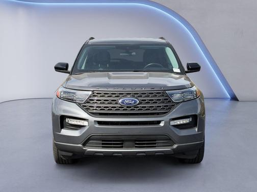 Carbonized Gray Metallic 2023 Ford Explorer XLT