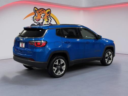 Laser Blue Pearlcoat 2019 Jeep Compass Limited