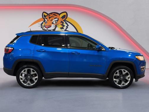 Laser Blue Pearlcoat 2019 Jeep Compass Limited