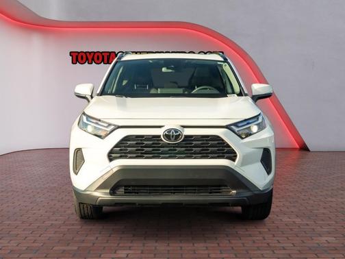 Ice Cap 2025 Toyota RAV4 Hybrid XLE