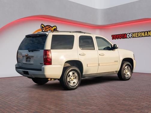 Summit White 2011 Chevrolet Tahoe LS