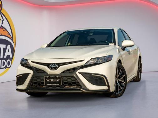 Ice Cap 2024 Toyota Camry SE