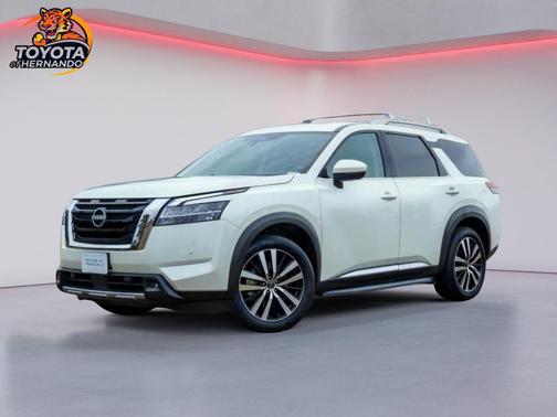 2023 Nissan Pathfinder Platinum 4WD
