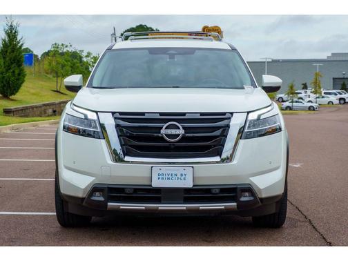 2023 Nissan Pathfinder Platinum 4WD