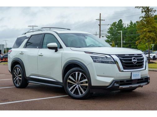 2023 Nissan Pathfinder Platinum 4WD