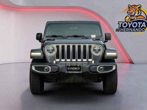 Granite Crystal Metallic Clearcoat 2018 Jeep Wrangler Unlimited Sahara