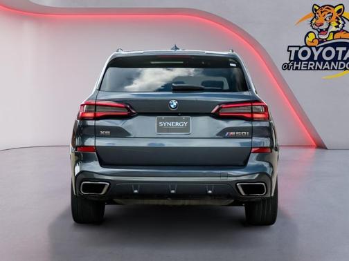 Arctic Grey Metallic 2022 BMW X5 M50i