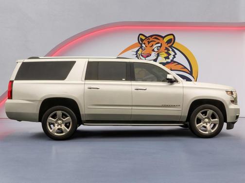 Silver Ice Metallic 2020 Chevrolet Suburban Premier