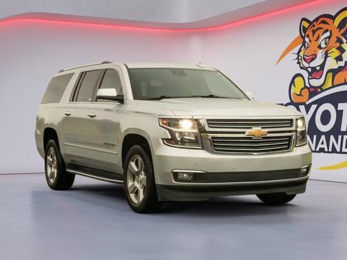 Silver Ice Metallic 2020 Chevrolet Suburban Premier