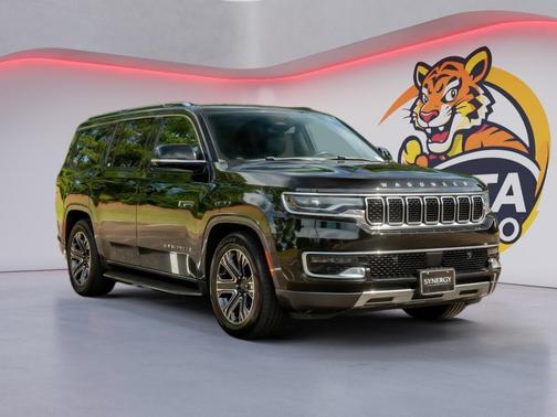 Diamond Black Crystal Pearlcoat 2022 Jeep Wagoneer Series III 4x4