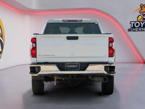 Summit White 2025 Chevrolet Silverado 2500 LT