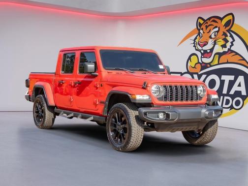 Firecracker Red Clearcoat 2025 Jeep Gladiator Nighthawk
