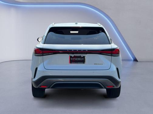 Eminent White Pearl 2023 Lexus RX 350 Luxury